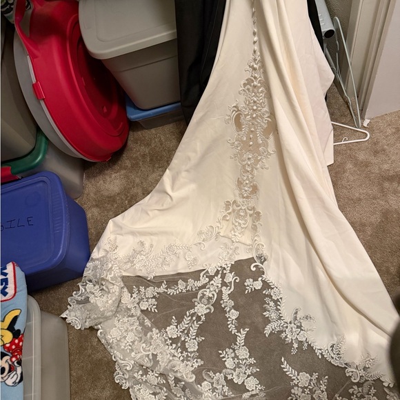 Allure Bridals Ivory and Silver Gown - Picture 6 of 8